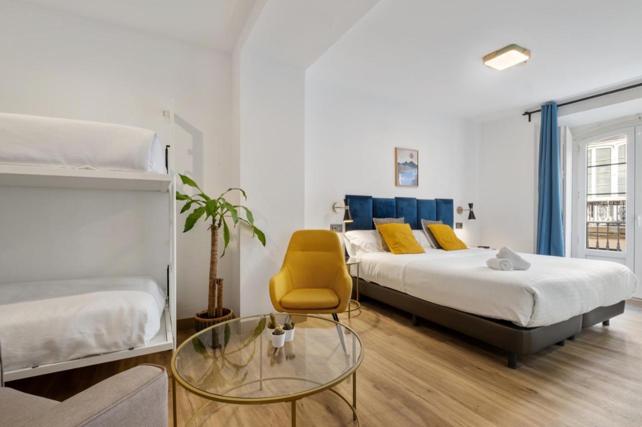 Malaga City Suites Eksteriør bilde