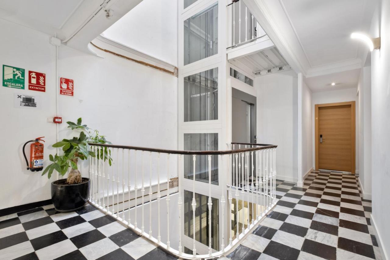 Malaga City Suites Eksteriør bilde